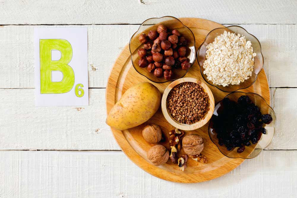 alimentos ricos en vitaminas b6 en un plato - alimentos que frenan los antojos de drogas y o alcohol