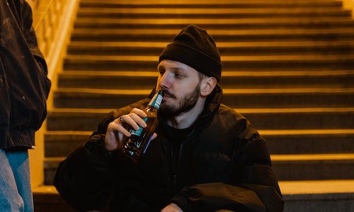 guy drinking quit cold turkey