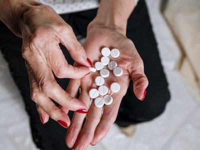 older adults pills addiction drug use